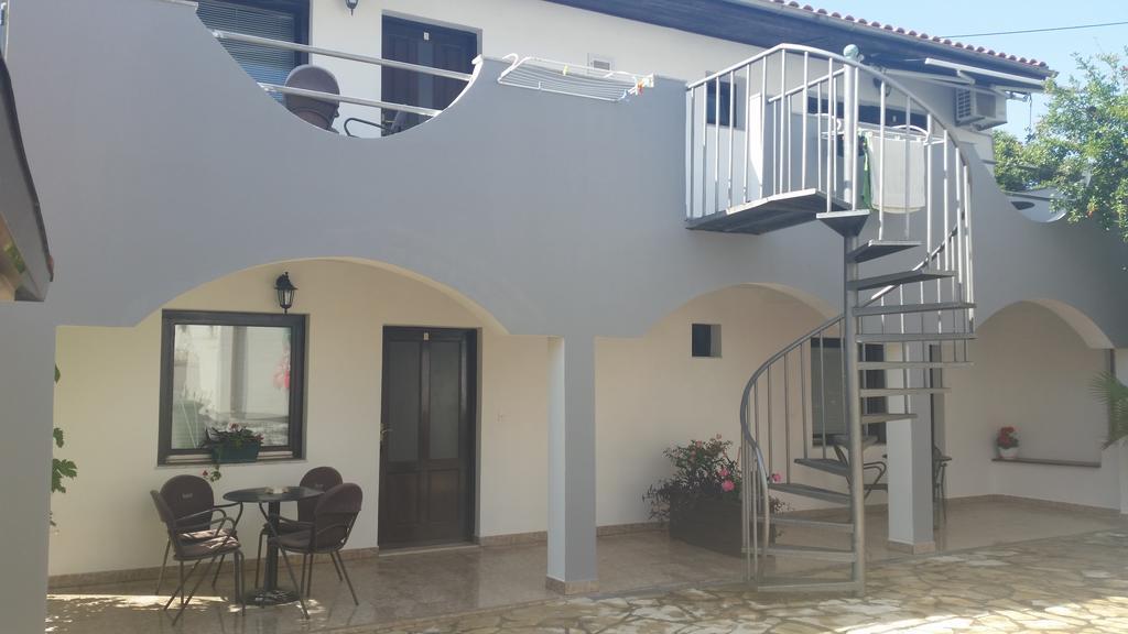 Apartments Lola Biograd Na Moru Zewnętrze zdjęcie