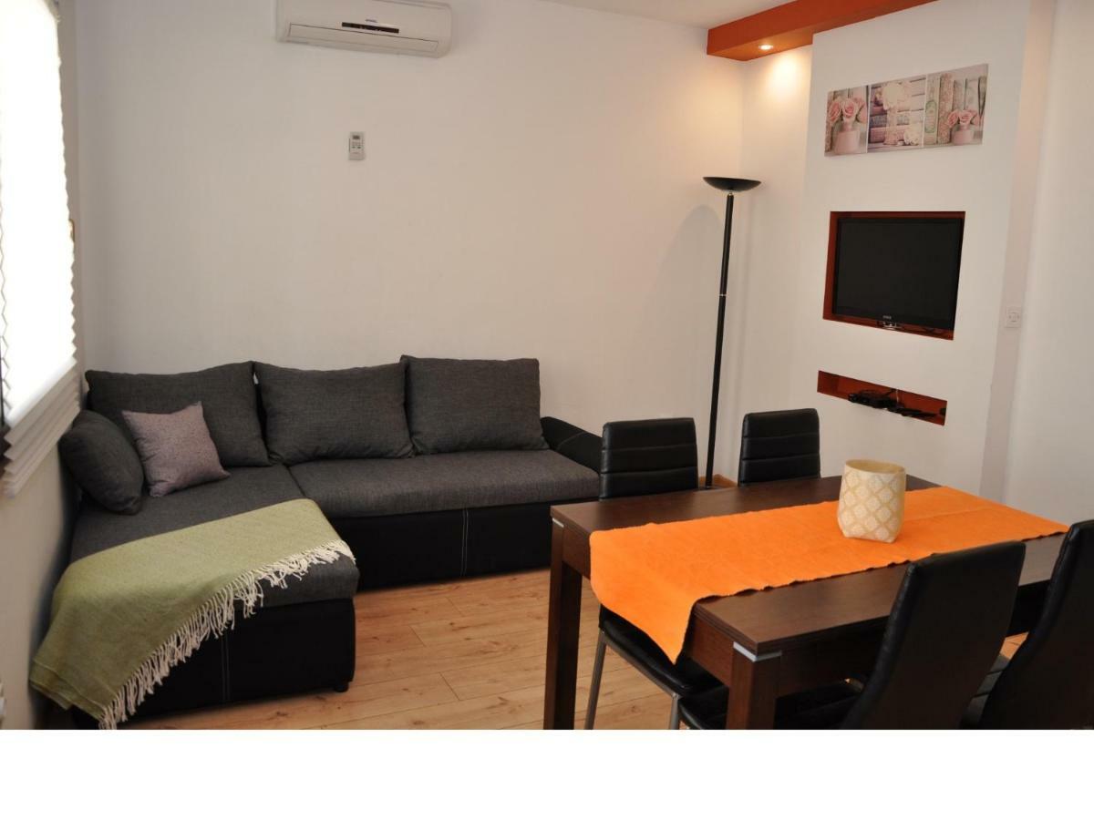 Apartments Lola Biograd Na Moru Zewnętrze zdjęcie