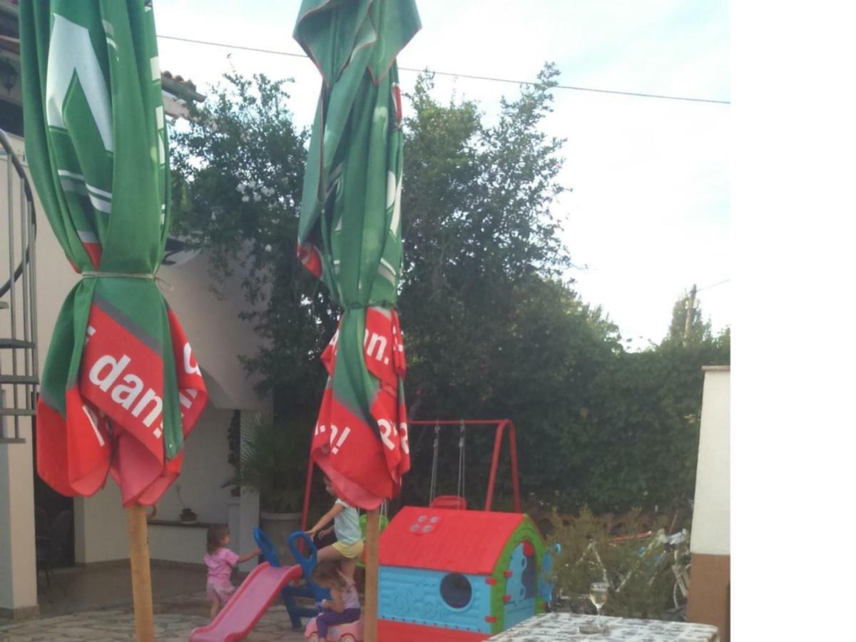 Apartments Lola Biograd Na Moru Zewnętrze zdjęcie